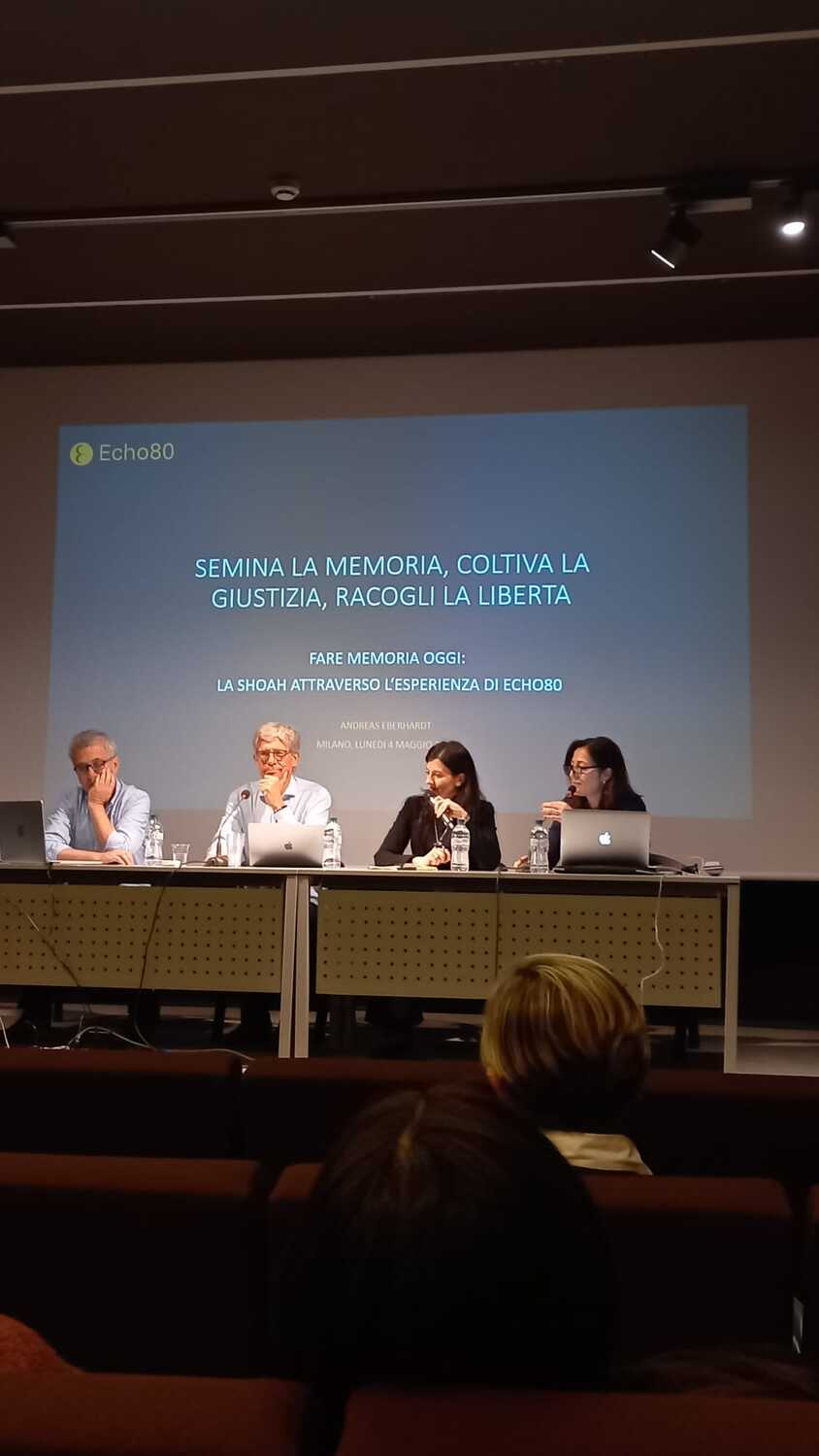 Tavolo relatori